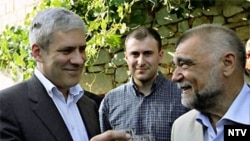Predsednici Srbije i Hrvatske Boris Tadić i Stipe Mesić,