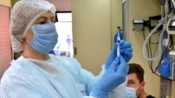 «Спутник V» или CoronaVac? Вакцинация крымчан | Крымское утро
