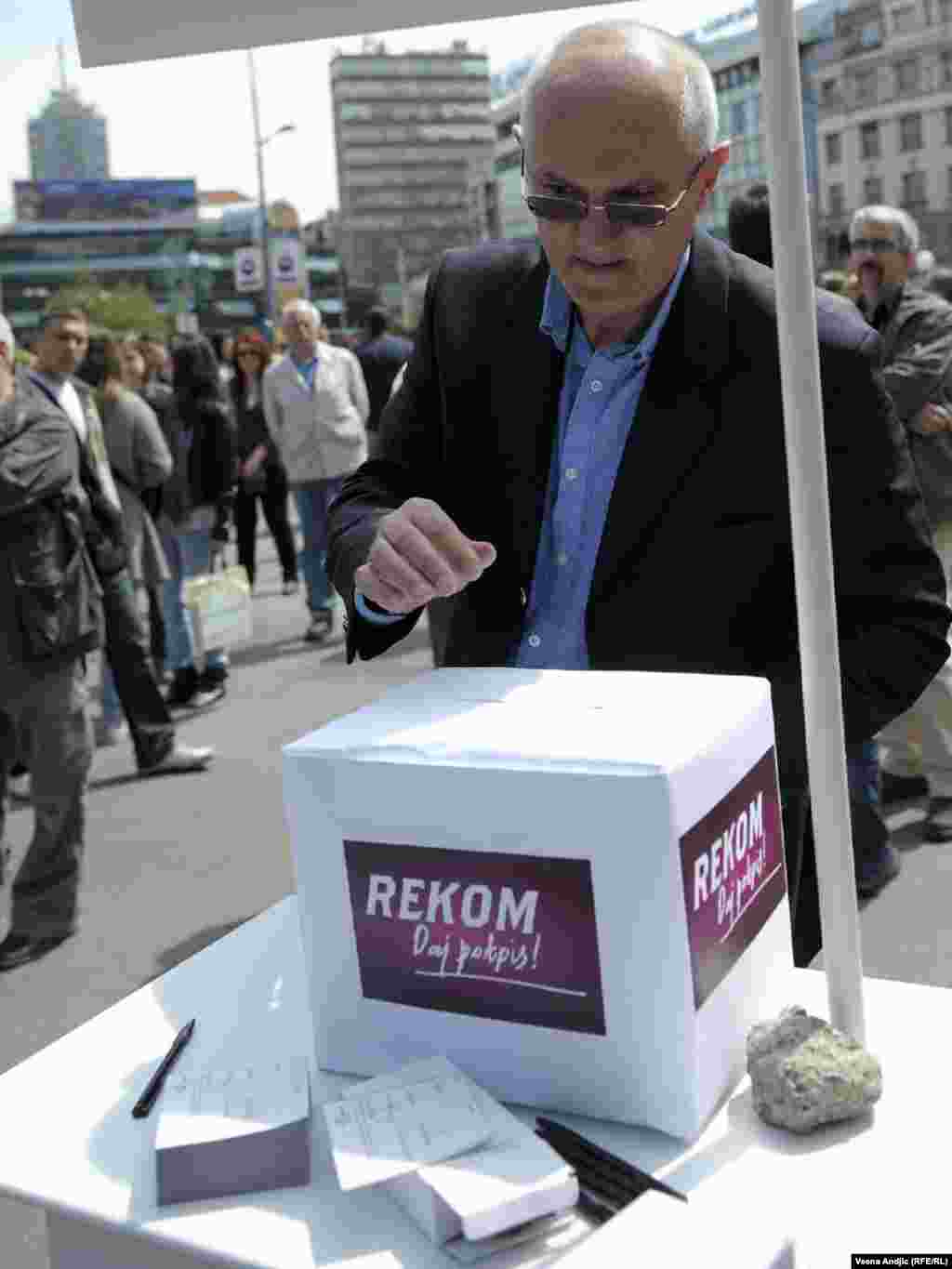 Rodoljub Šabić, Beograd, 26.04.2011. Foto: RSE / Vesna Anđić 