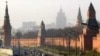 Понятие и слово «Кремль» возникает в XIV веке и означает вовсе не «замок вне города», а «город с государевым двором в центре»