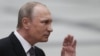 В.В. Путин 16 апреля 2015 г. в Гостином Дворе