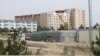 Olimpiýa desgalarynyň golaýyndaky jaýlar. Parahat-2 mikroraýony, Aşgabat. 21-nji iýun, 2013 ý.