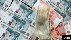 Эксперты считают неизбежным отток капитала из России