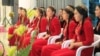 19 декабря участников массовки во дворце «Багт кошги» заставили сидеть за украшенными фруктами и неалкогольными напитками столами, и по приказу организаторов  аплодировать музыкальным выступлениям, изображая радостное празднование Нового года. (Архивное фото)