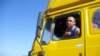 Водій вантажівки у заблокованому пункті пропуску «Чонгар», 20 вересня 2015 року