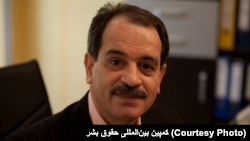 وکیل مدافع محمدعلی طاهری هفته گذشته به رادیو فردا گفت:‌ موکلش مجددا در دادگاه به اتهام «افساد فی‌الارض» محاکمه شده است. 