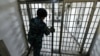 Ҳомии ҳуқуқ: Мусалмонон дар зиндонҳои Русия бо шиканҷаҳои бадтарин рӯбарӯ мешаванд 